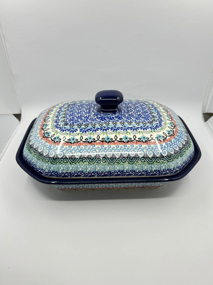 Baker ~ Covered Casserole ~ 8"W x 10.25"L ~ U5198 ~ U3!