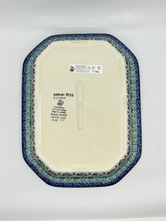 Baker ~ Covered Casserole ~ 8"W x 10.25"L ~ U5198 ~ U3!