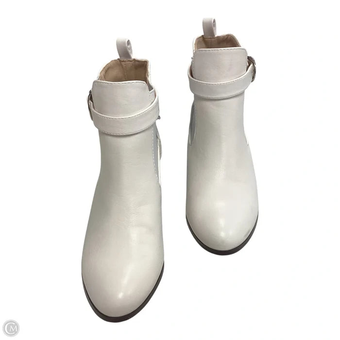 Boots Ankle Heels By Clothes Mentor In White, Size: 7.5