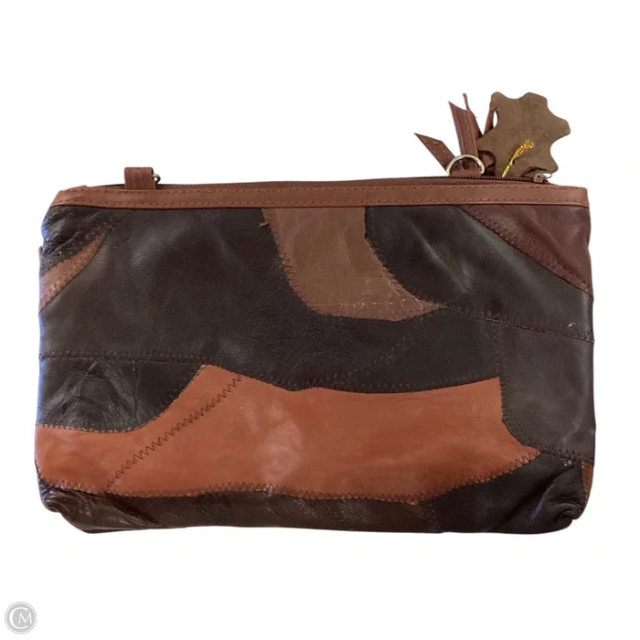 Clutch By Clothes Mentor, Size: Medium