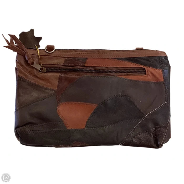 Clutch By Clothes Mentor, Size: Medium