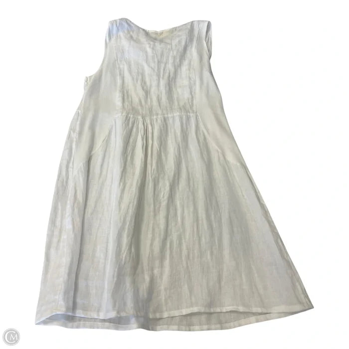 Dress Casual Short By Clothes Mentor In White, Size: S