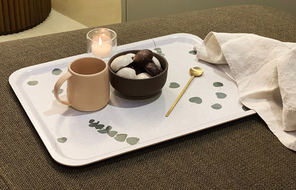 Eucalyptus bricka med fika på