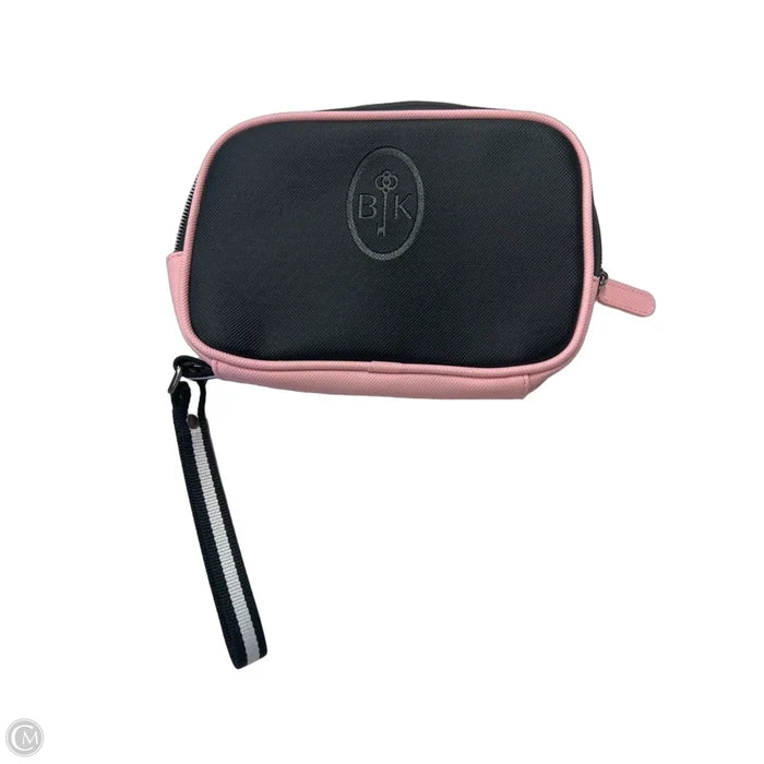 Makeup Bag By Clothes Mentor, Size: Medium