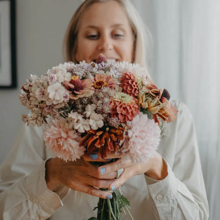 New Botanic - Romantic Bouquet Collection