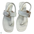 Sandals Flats By Clothes Mentor In White, Size: 7