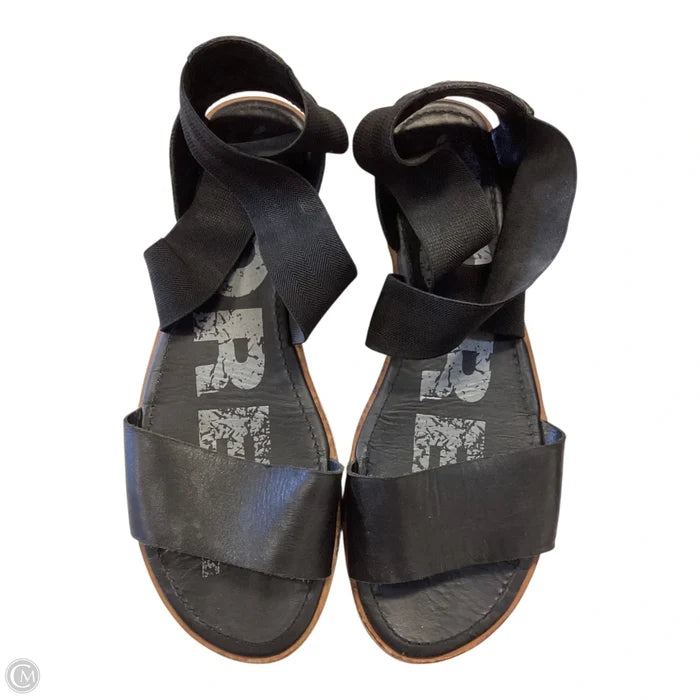 Sandals Flats By Sorel In Black, Size: 10