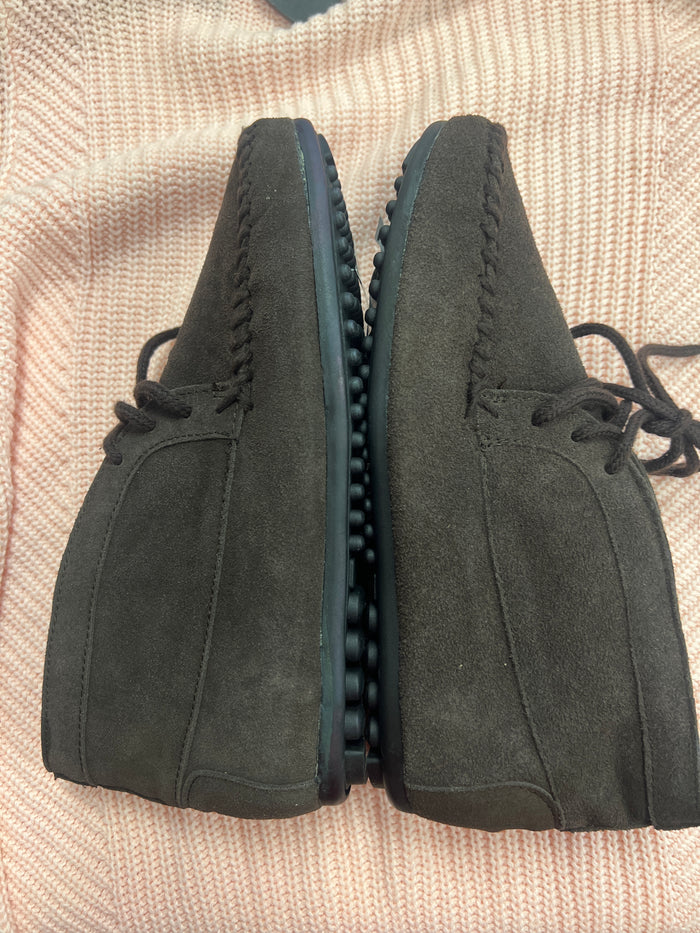 Shoes Flats Moccasin By Clothes Mentor  Size: 9