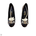 Shoes Luxury Designer By Ferragamo In Black & Gold, Size: 7