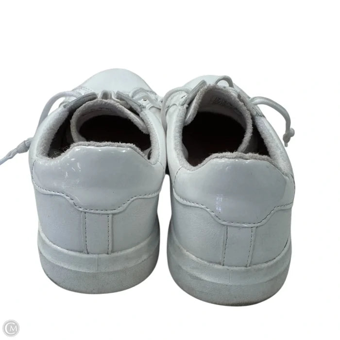 Shoes Sneakers By Bobs In White, Size: 9