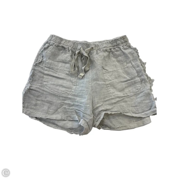Shorts By Clothes Mentor In Beige, Size: S