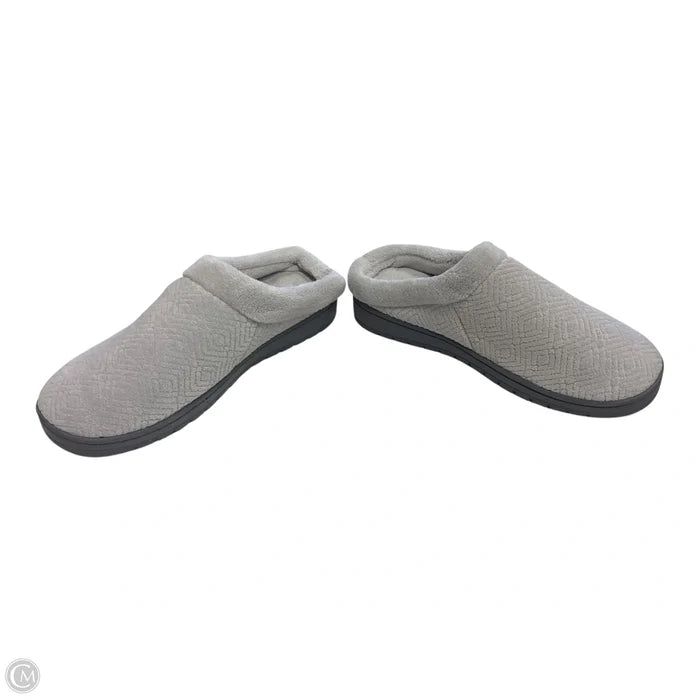 Slippers By Isotoner In Grey, Size: 8.5
