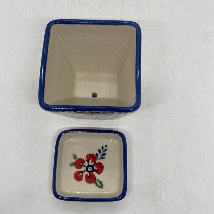 Square Flower Pot  -  EO34